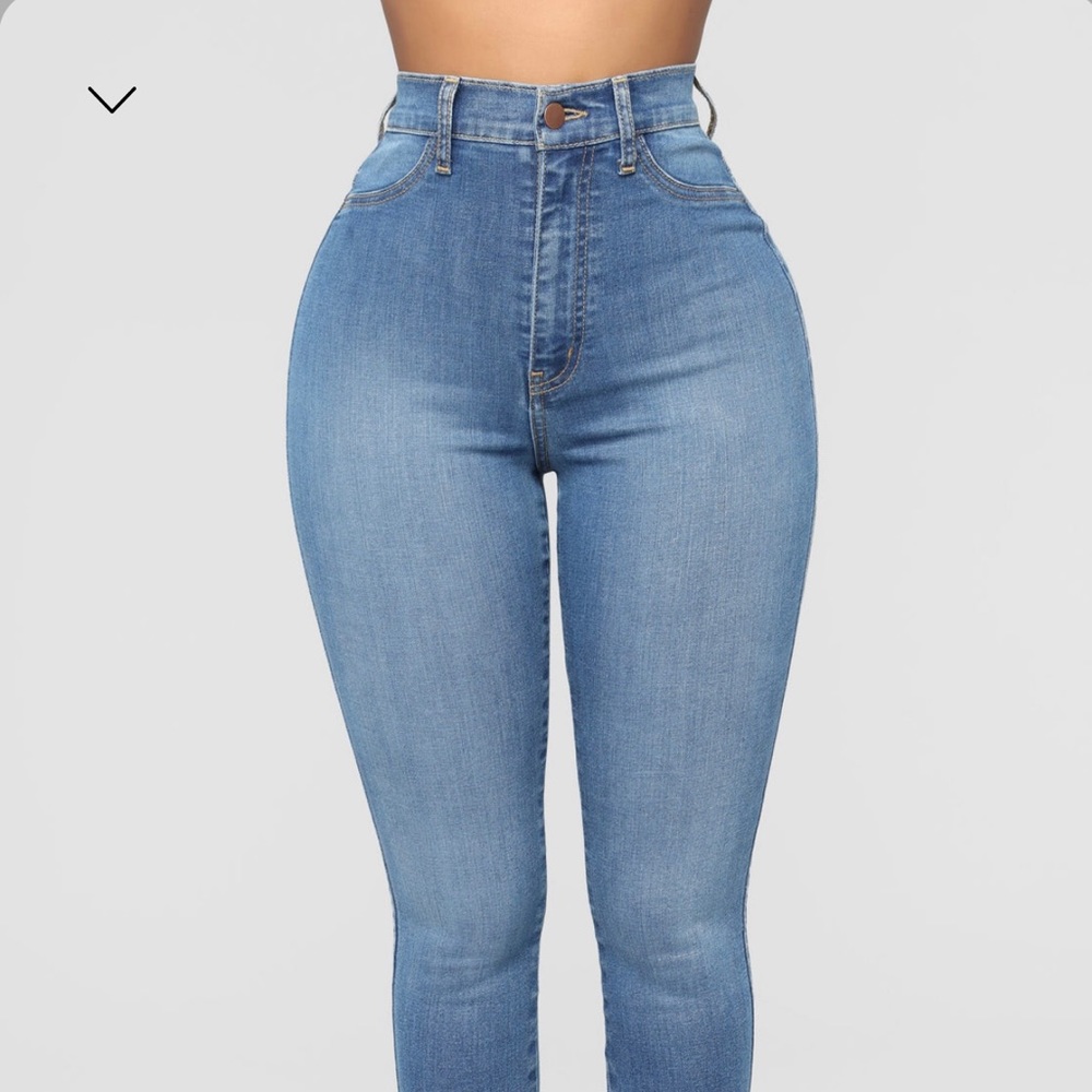 FASHION NOVA HIGH RISE JEANS - Picture 1 of 4
